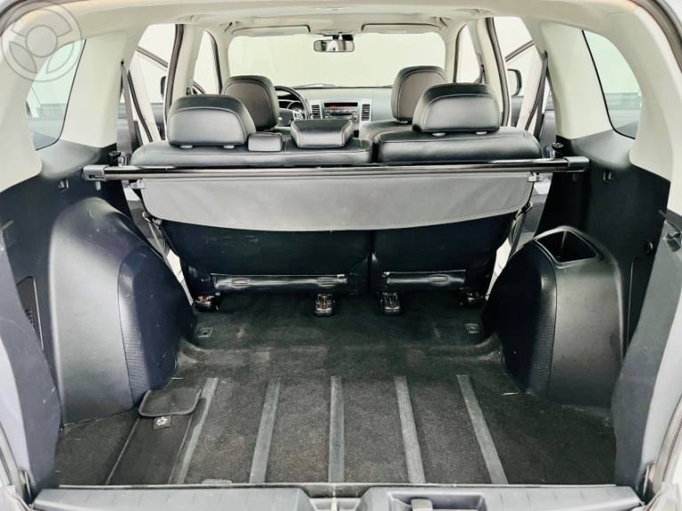 MITSUBISHI - OUTLANDER 2.0 16V 4P AUTOMÁTICO - 2012/2013 - BRANCA - R$ 62.990,00