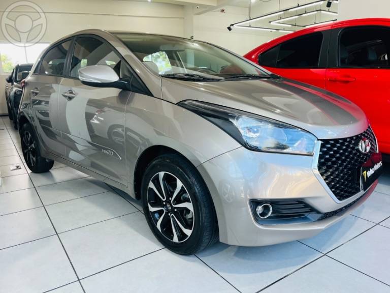 HYUNDAI - HB20 1.6 COMFORT PLUS 16V FLEX 4P MANUAL - 2019/2019 - PRATA - R$ 65.500,00