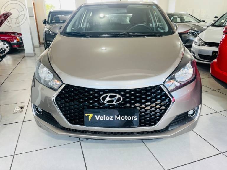 HYUNDAI - HB20 1.6 COMFORT PLUS 16V FLEX 4P MANUAL - 2019/2019 - PRATA - R$ 65.500,00