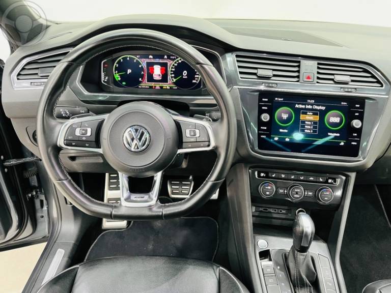 VOLKSWAGEN - TIGUAN 2.0 TSI R-LINE 16V TURBO 4P TIPTRONIC - 2020/2020 - CINZA - R$ 168.990,00