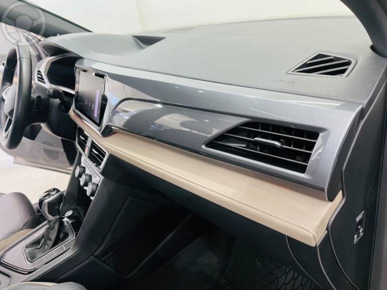 VOLKSWAGEN - TAOS 1.4 16V LAUNCHING TSI FLEX 4P AUTOMÁTICO - 2021/2022 - BEGE - R$ 157.900,00