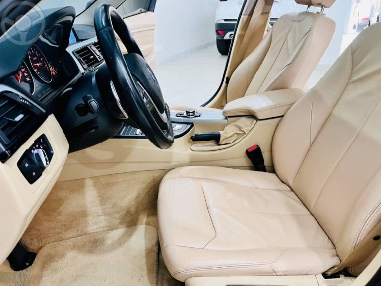 BMW - 328I 2.0 SPORT GP 16V ACTIVEFLEX 4P AUTOMÁTICO - 2013/2013 - PRETA - R$ 109.900,00