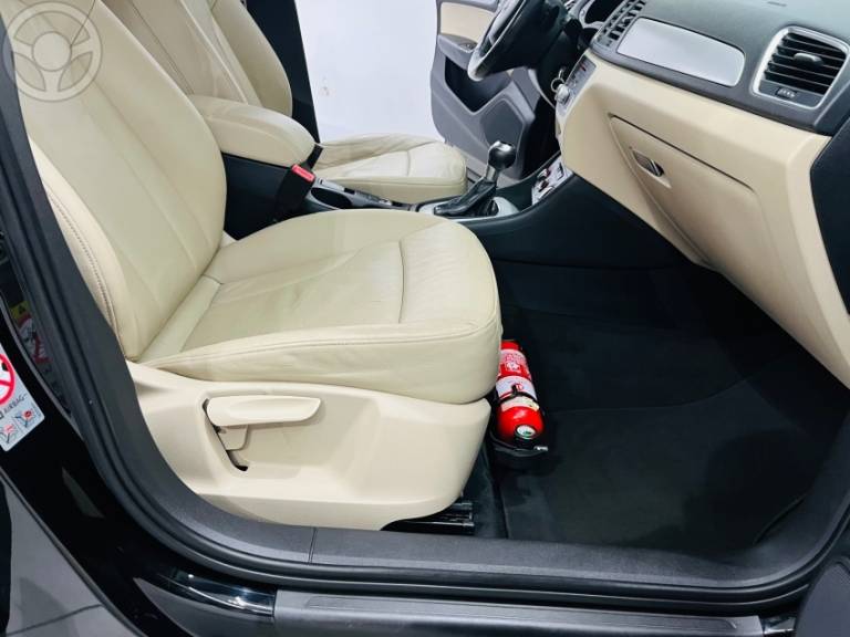 AUDI - Q3 1.4 TFSI AMBIENTE 4P S TRONIC - 2015/2016 - PRETA - R$ 89.990,00