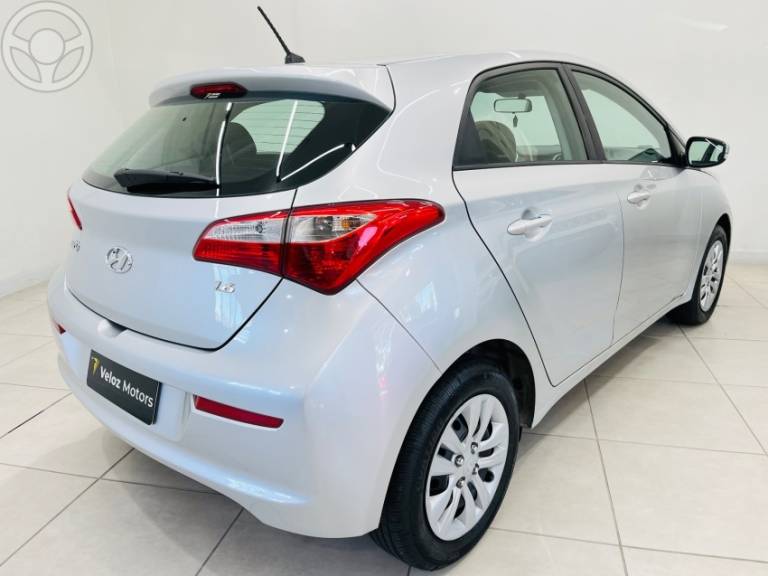 HYUNDAI - HB20 1.6 COMFORT PLUS 16V FLEX 4P MANUAL - 2016/2017 - PRATA - R$ 56.900,00