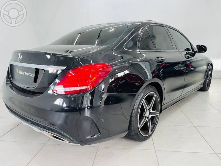 MERCEDES-BENZ - C 250 2.0 CGI SPORT TURBO 16V 4P AUTOMÁTICO - 2015/2016 - PRETA - R$ 153.990,00